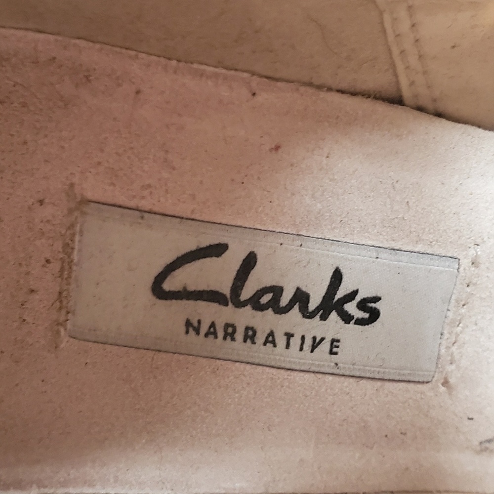 Clarks - Picture 3 of 4